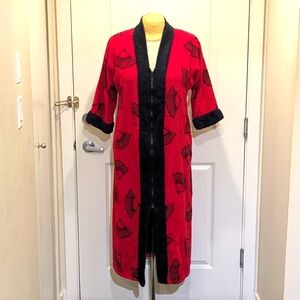 EUC Vintage Diamond Tea L Red and Black Fan Print Bath Robe - SEE SIZE NOTES
